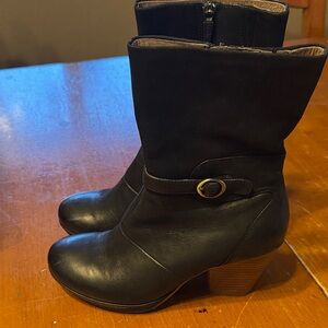 Dansko Marietta Burnished Nubuck Boot. Brand new with box. Only tried on once.